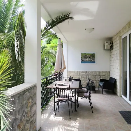 Nika - Lov307 Apartment